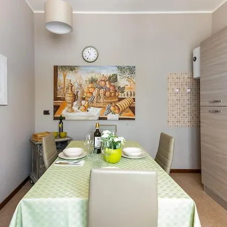 “casa Moderna Con Parcheggio Privato” *