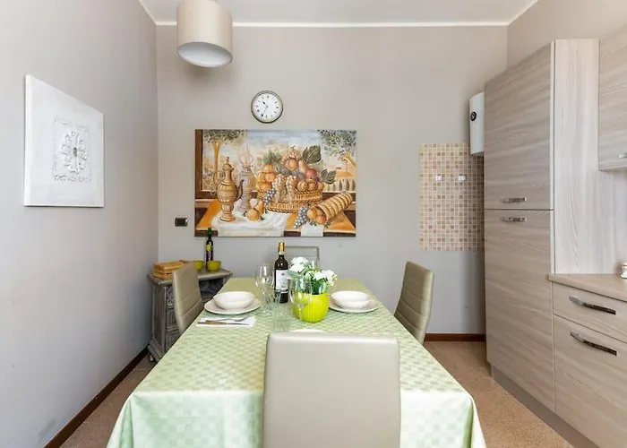 “casa Moderna Con Parcheggio Privato” *