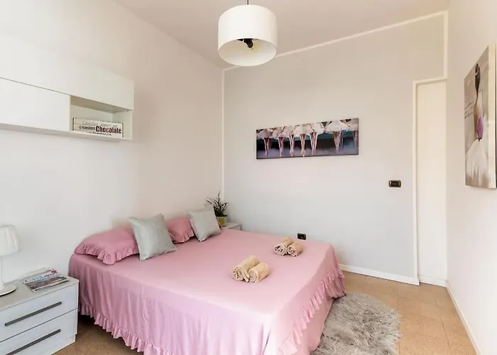 “casa Moderna Con Parcheggio Privato” 公寓 *